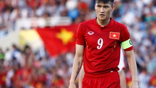 Công Vinh không sợ thiếu Công Phượng, Văn Quyến tái xuất sân phủi
